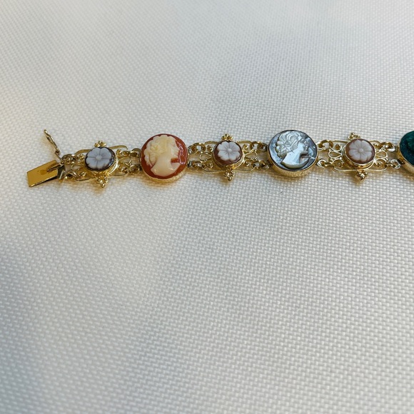 Estate Victorian Revival 14K Gold Carved Shell Cameo Filigree Floral Bracelet - Picture 7 of 11